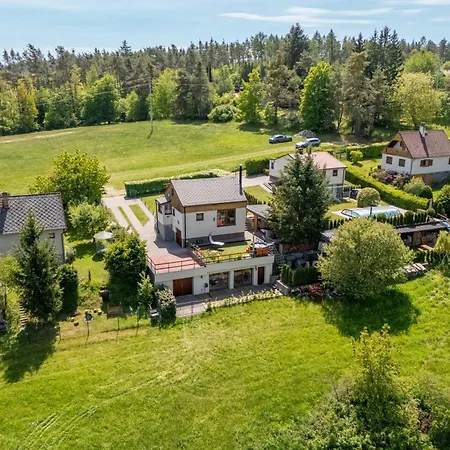 度假居 Orlicka Prehrada Wellness Hrebeny Milesov (Pribram)